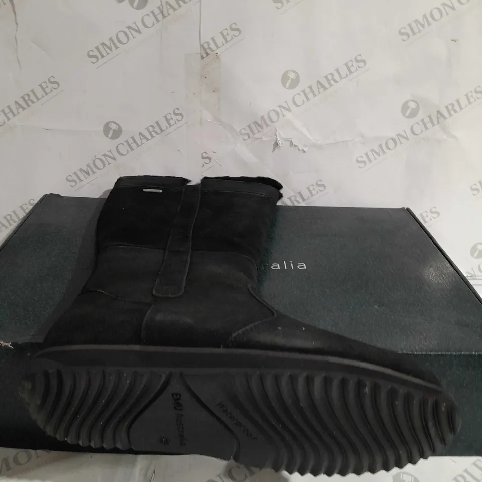 EMU AUSTRALIA "MOONTA" WATERPROOF KNEE LEATHER BOOTS - UK SIZE 8 - BLACK - UNBOXED