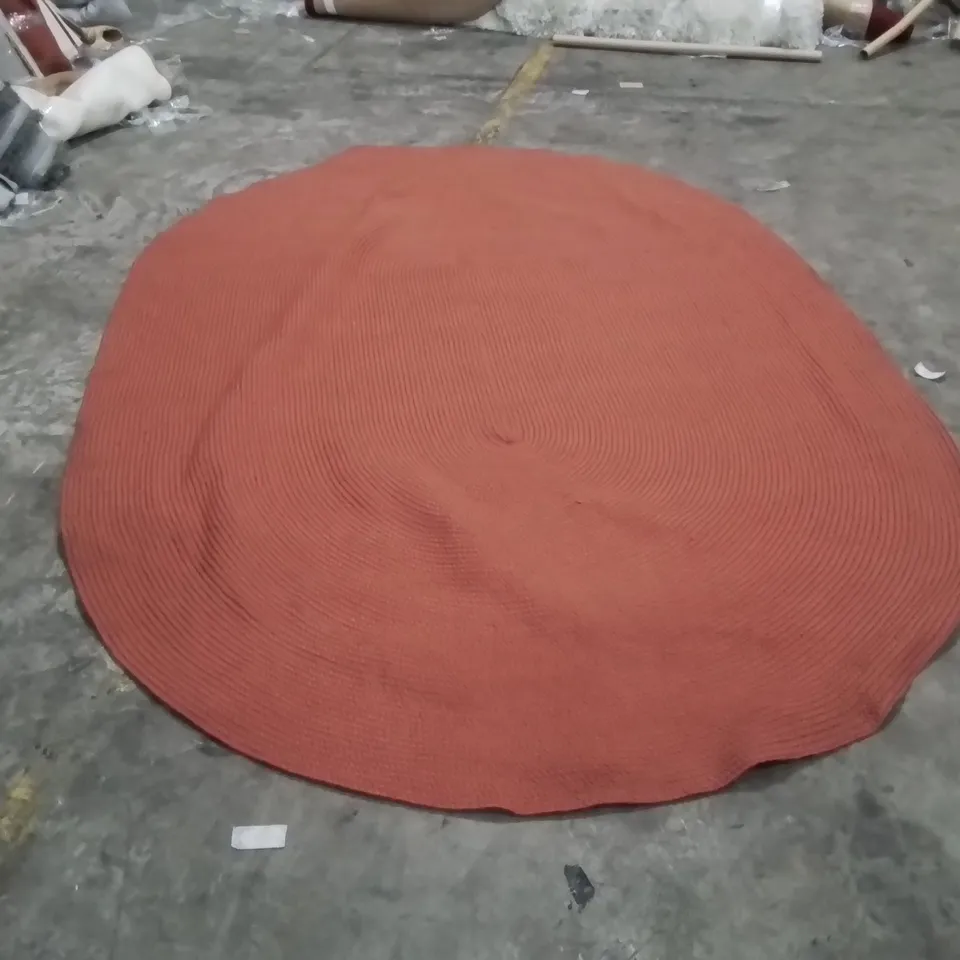 QUALITY DESIGNER AREA RUG - APPROXIMATELY 290X200