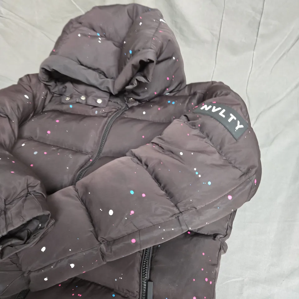 NVLTY SPLATTER PUFFA JACKET SIZE M