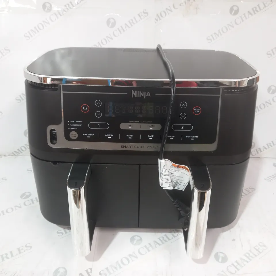 BOXED NINJA FOODI MAX DUALZONE AIR FRYER AF451UK