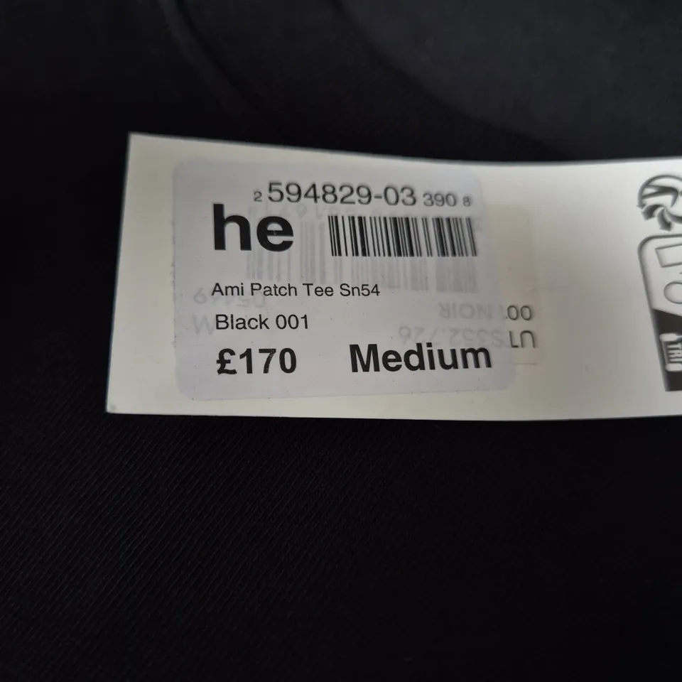 AMI PATCH TEE SN54 – BLACK, MEDIUM