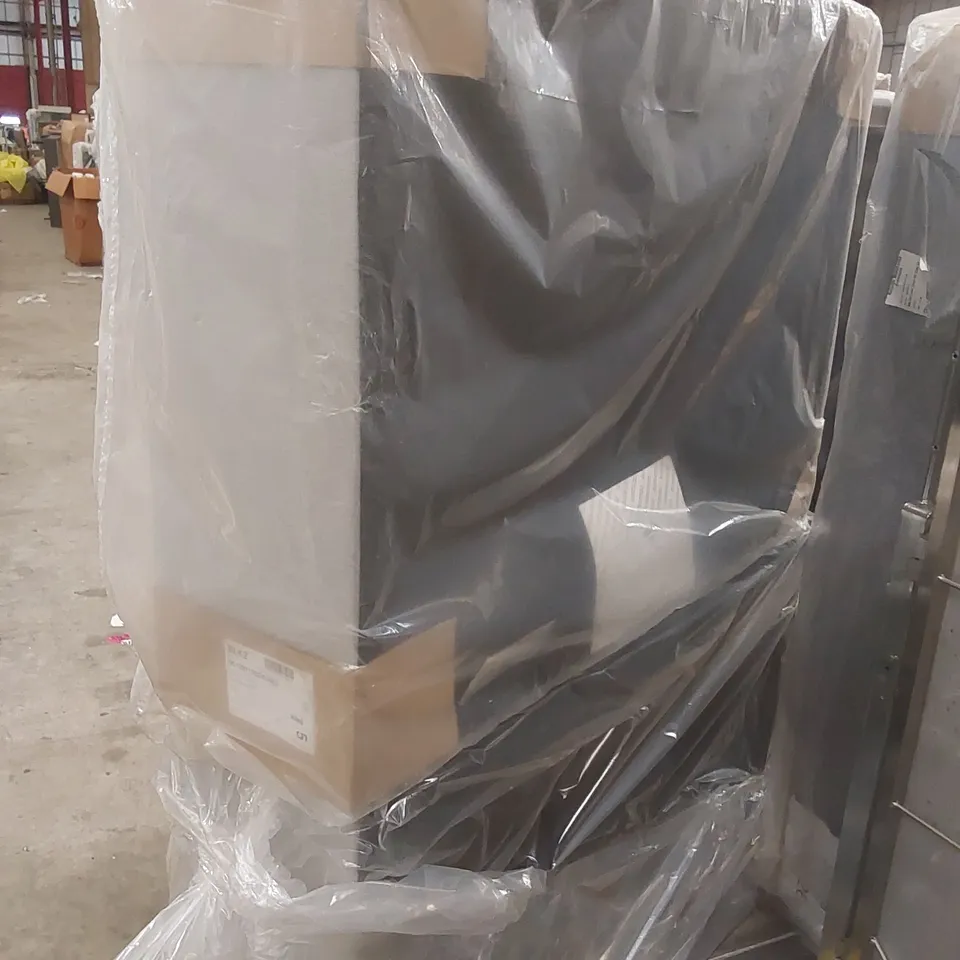 BAGGED LIGHT GREY FABRIC 4'6 DOUBLE DIVAN BASE (2 ITEMS)