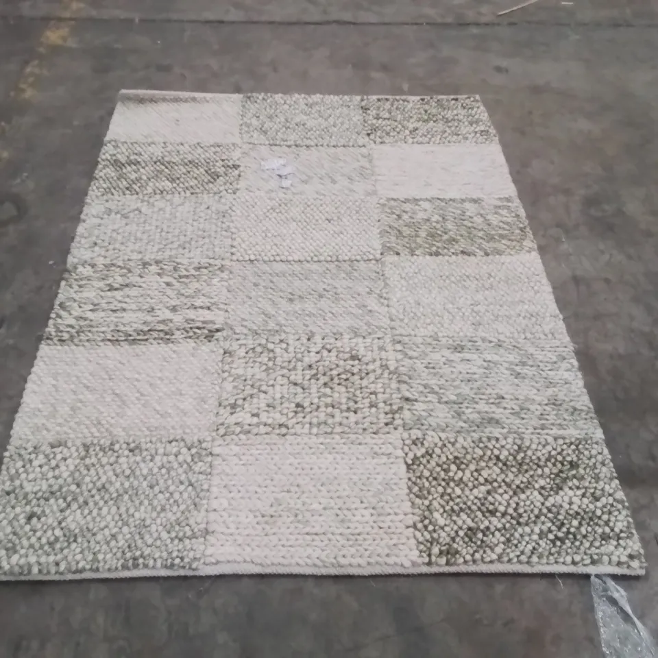 QUALITY DESIGNER AREA RUG - APPROXIMATELY 170X120CM