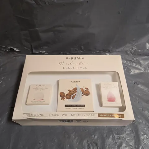 BOXED CLOMANA MARSHMALLOW ESSENTIALS SPONGE & SOAP SET