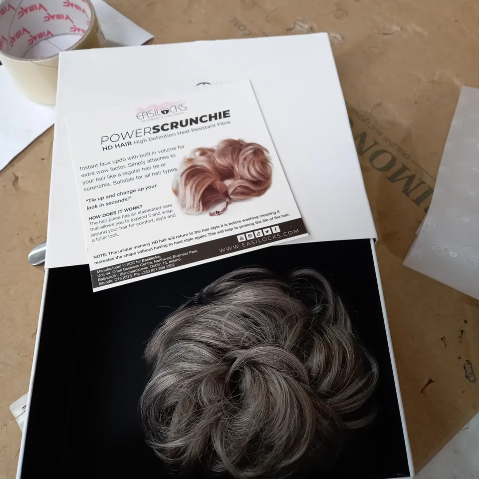 EASILOCKS POWER SCRUNCHIE ASH BLONDE
