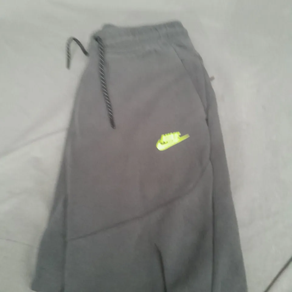 NIKE LOGO TRACKSUIT BOTTOM SIZE S