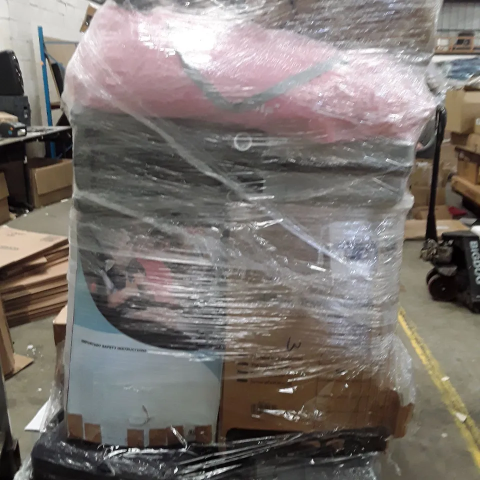 PALLET OF ASSORTED HOUSEHOLD GOODS AND PRODUCTS TO INCLUDES:SUITCASES,PADDED CAMPING CHAIRS,CHILDREN'S CAR SEAT