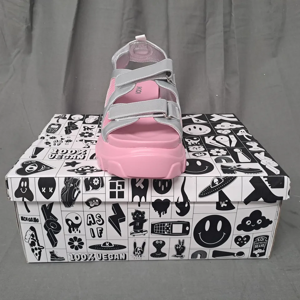 BOXED PAIR OF KOI VEGAN FATED LOVE SILVER/PINK CHUNKY SANDALS UK SIZE 6
