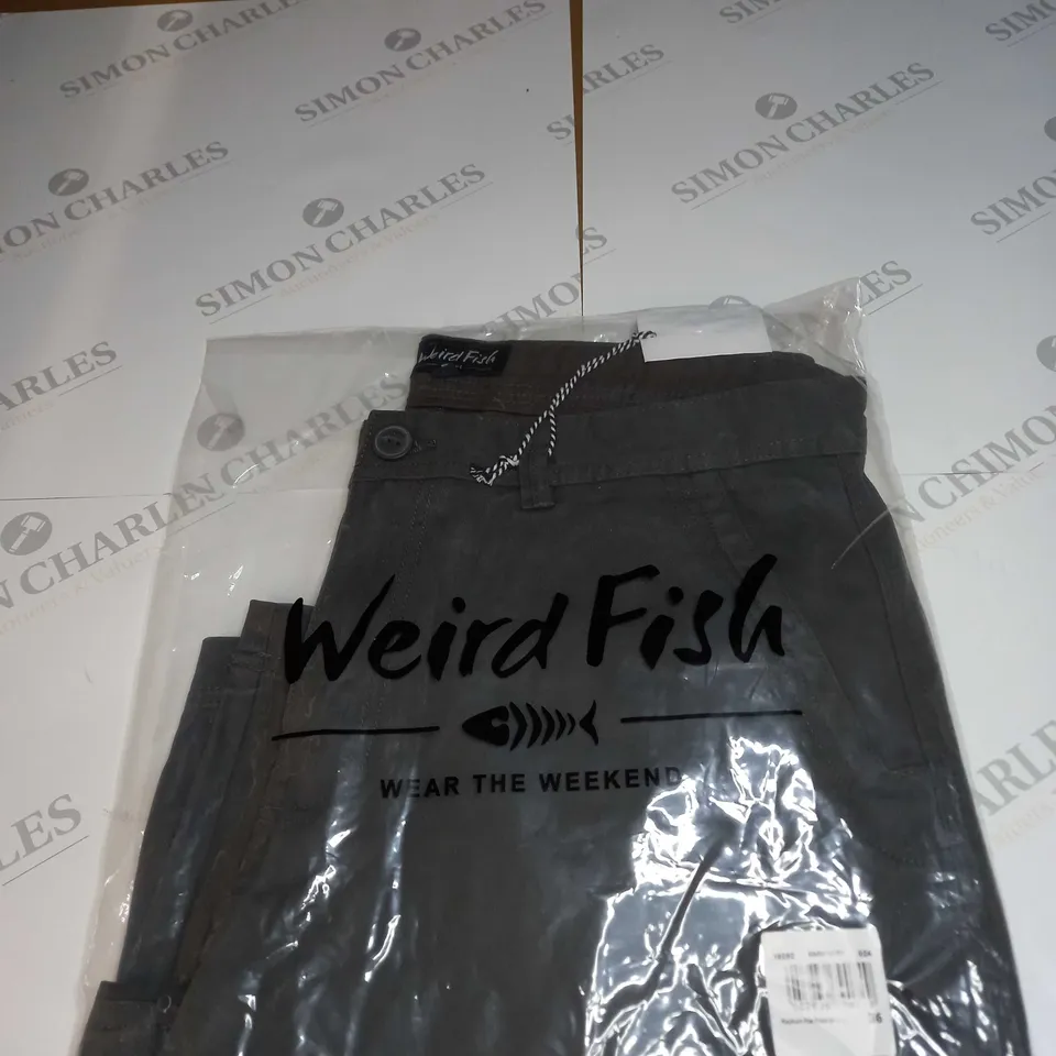 BAGGED WEIRD FISH FLAT FRONT SHORTS SIZE 36