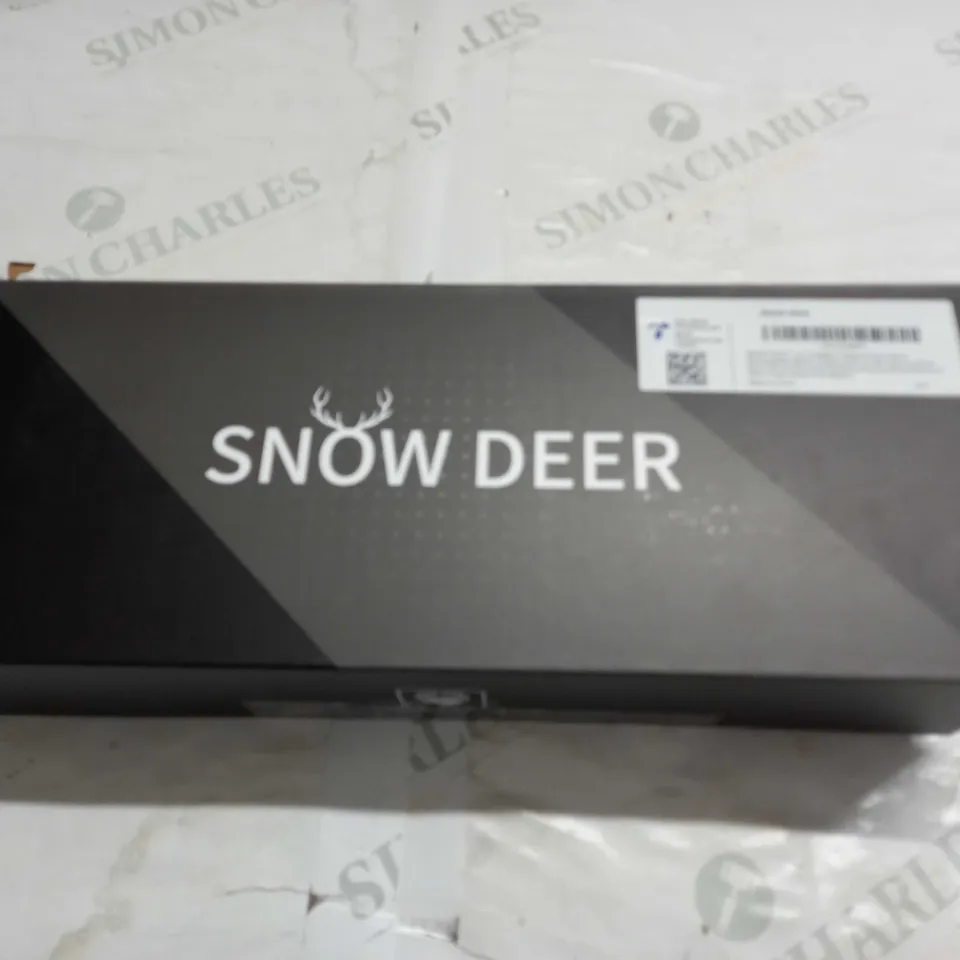 BOXED SNOW DEER HEATED SOCKS 