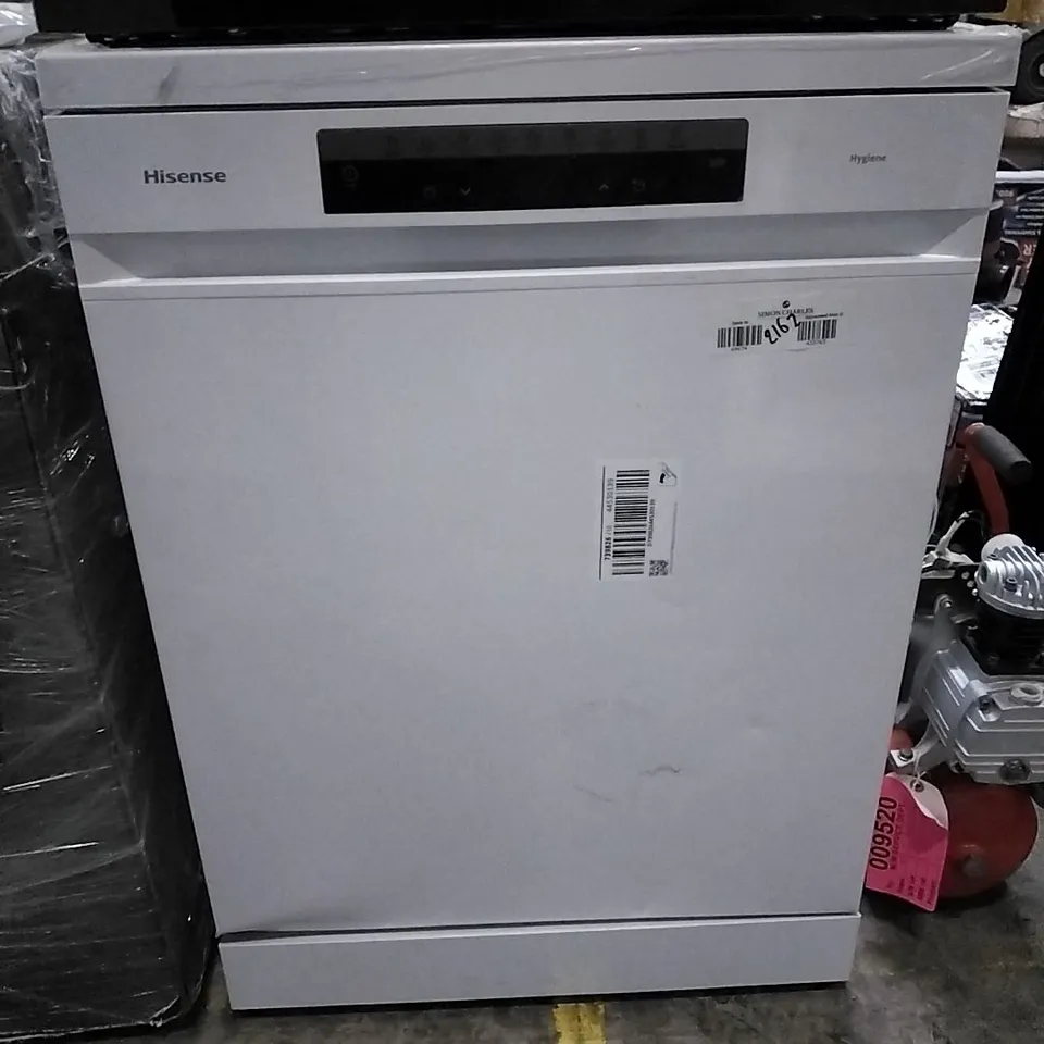 HISENSE FREESTANDING FULL SIZED DISHWASHER IN WHITE - HS673C60WUK