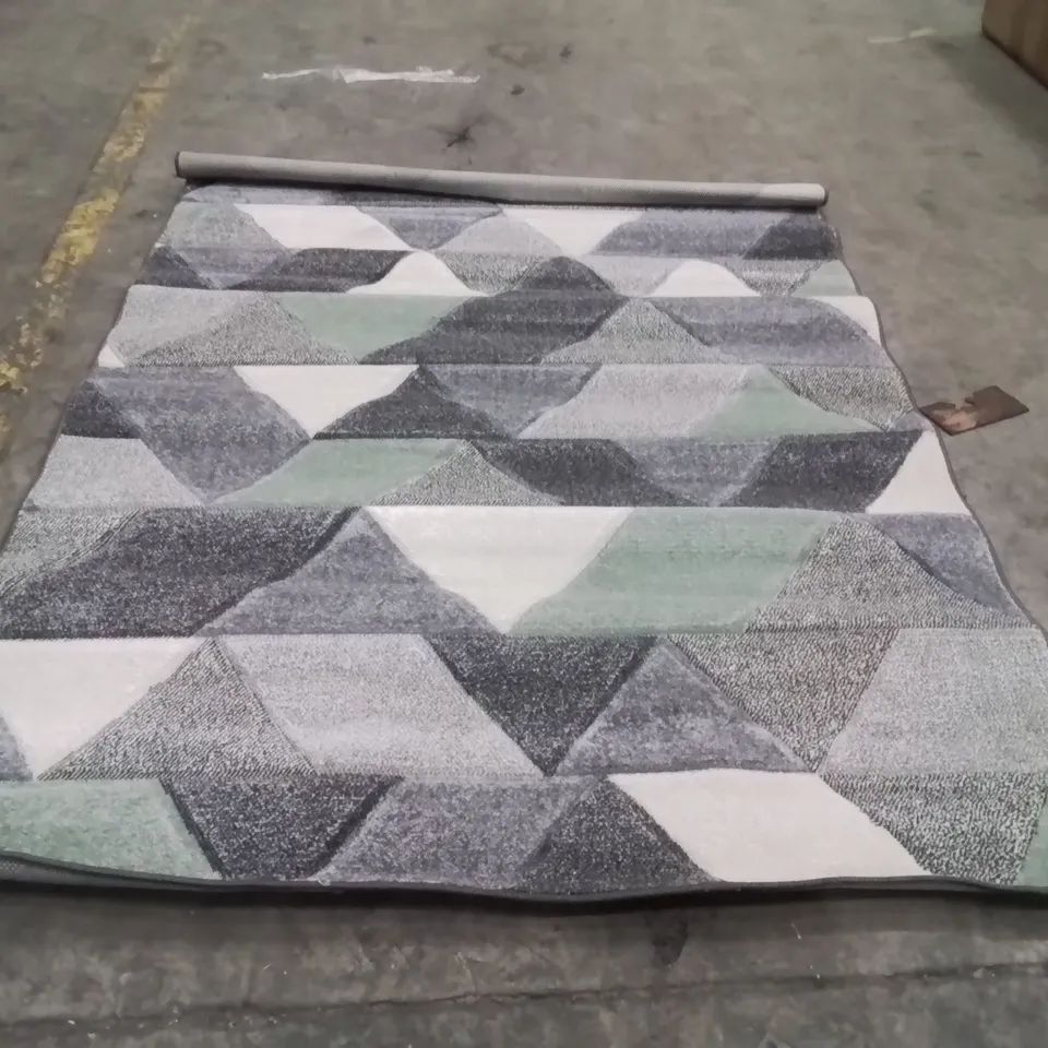 QUALITY DESIGNER AREA RUG - APPROXIMATELY 230X160CM