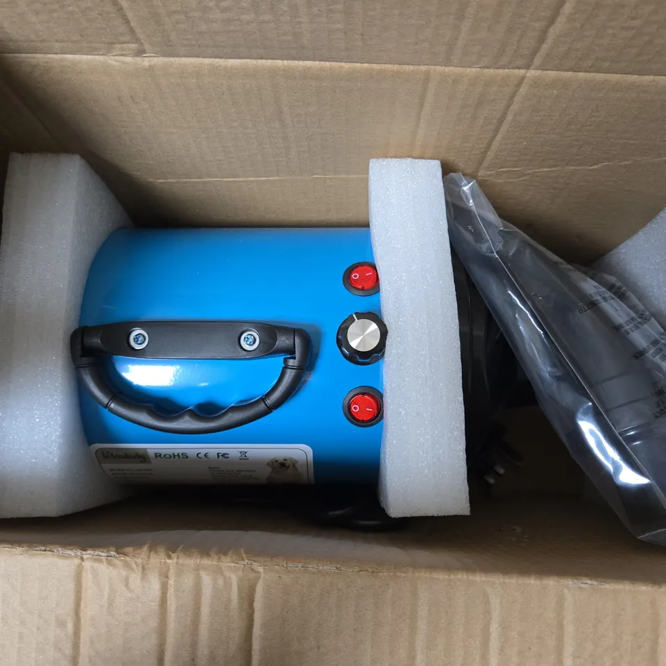 BOXED UNBRANDED PET DRYER IN BLUE