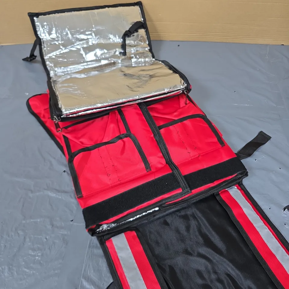 RED INSULATED DELIVERY BAG WITH REFLECTIVE TRIM