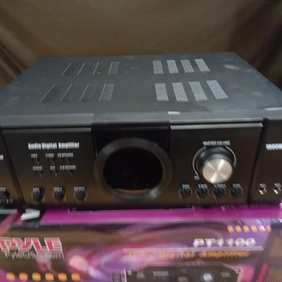 PYLE PT1100 1000 WATTS AUDIO DIGITAL AMPLIFIER