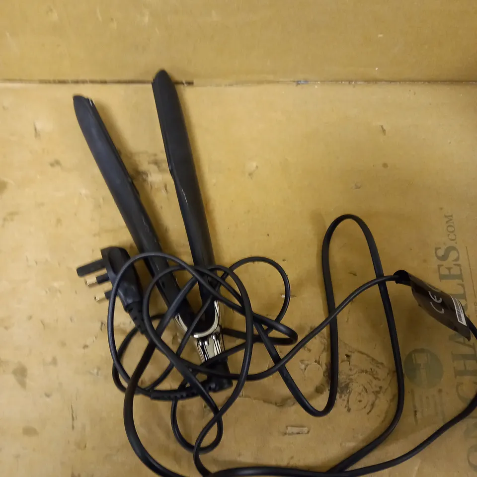 GHD PLATINUM+ STYLER BLACK PROFESSIONAL SMART HAIR STRAIGHTENERS