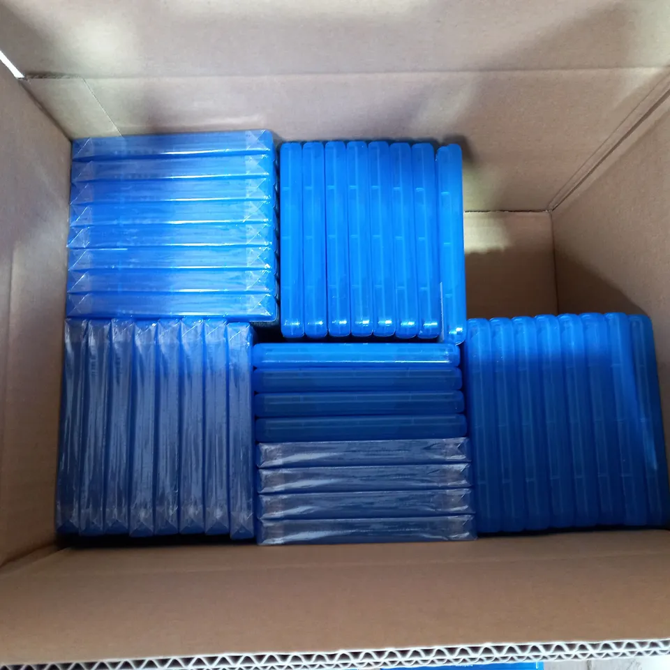 LOT OF APPROX 40 BLU-RAY FILMS TO INCLUDE 20 'AMERICAN HUSTLE' AND 20 'FORGETTING SARAH MARSHALL'
