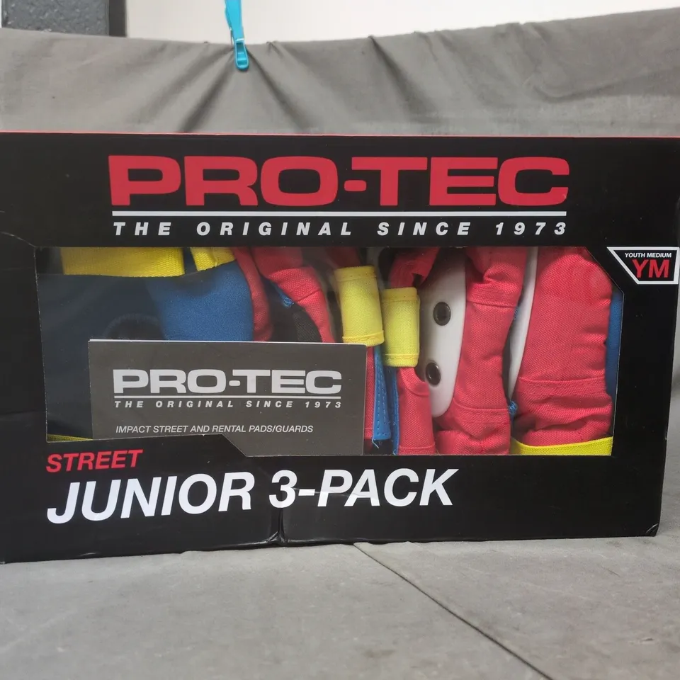 BOXED PRO-TEC STREET JUNIOR 3-PACK