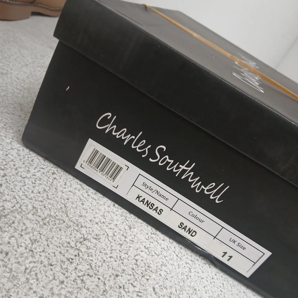 CHARLES SOUTHWELL KANSAS SAND CHELSEA BOOTS – UK 11