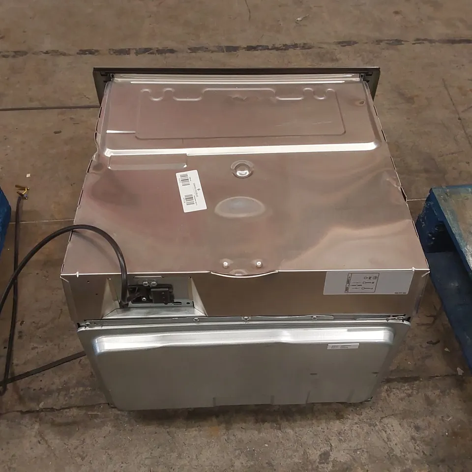 AEG KME525800M BUILT IN MICROWAVE OVEN