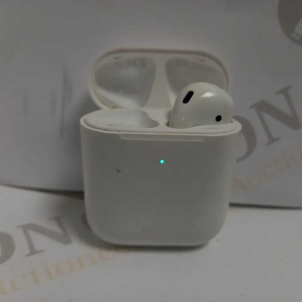 APPLE AIRPODS GEN 2 A1938