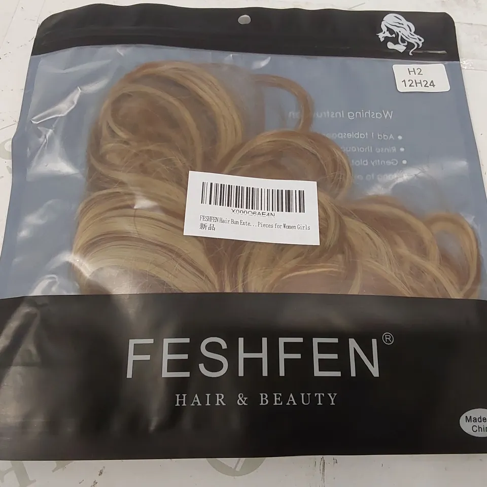 BOX CONTAINING APPROXIMATELY 100 FESHFEN BLONDE/BROWN HAIR BUN EXTENSIONS
