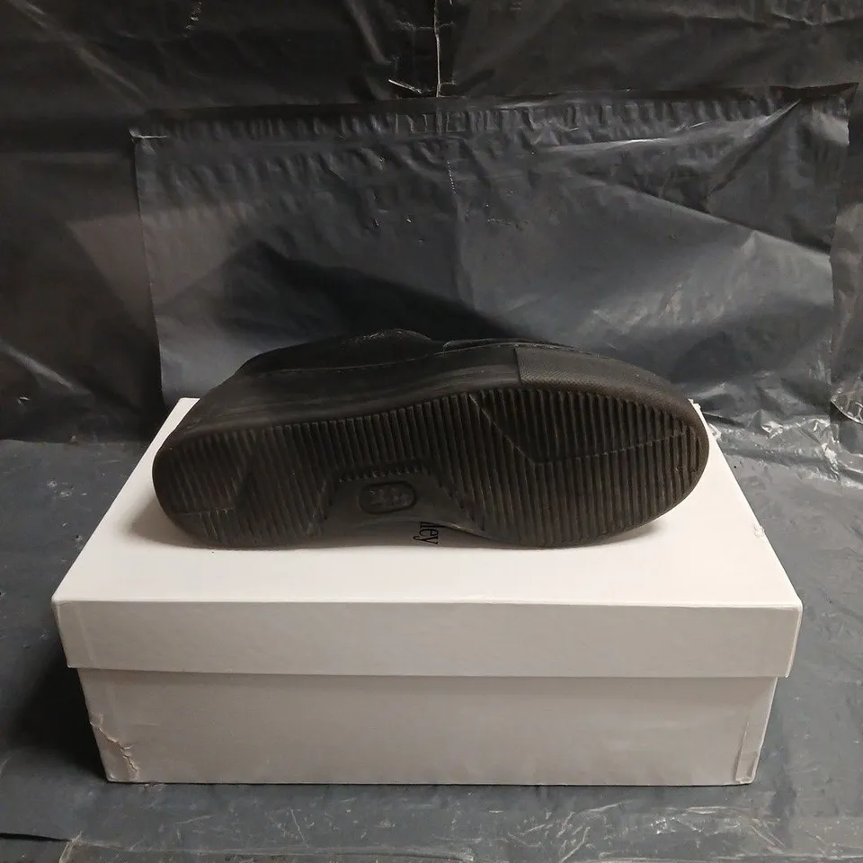 RUSSELL & BROMLEY BLACK LEATHER SLIP-ON TRAINERS -  EU 38