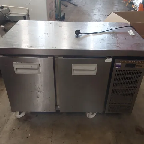SNOWFLAKE 2 DOOR COMMERCIAL REFRIGERATOR CABINET 