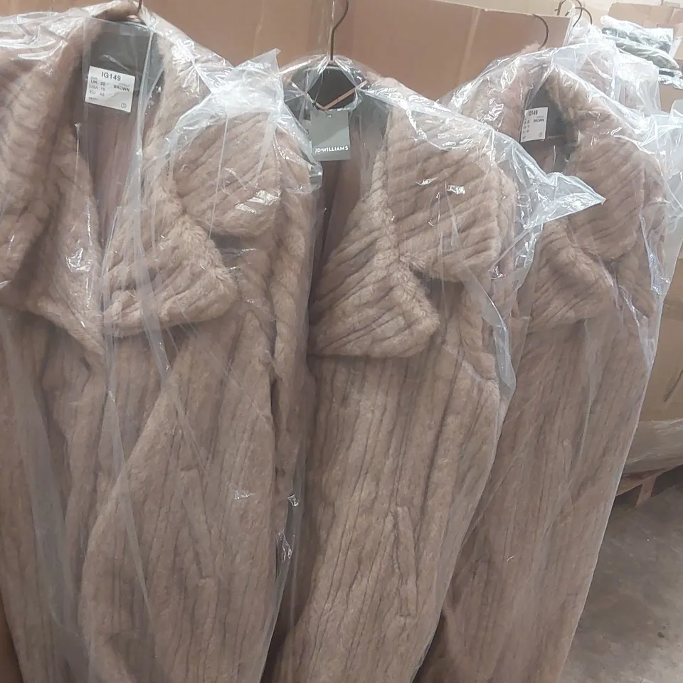 PALLET CONTAINING APPROXIMATELY 50x BRAND NEW JD WILLIAMS FAUX FUR COATS