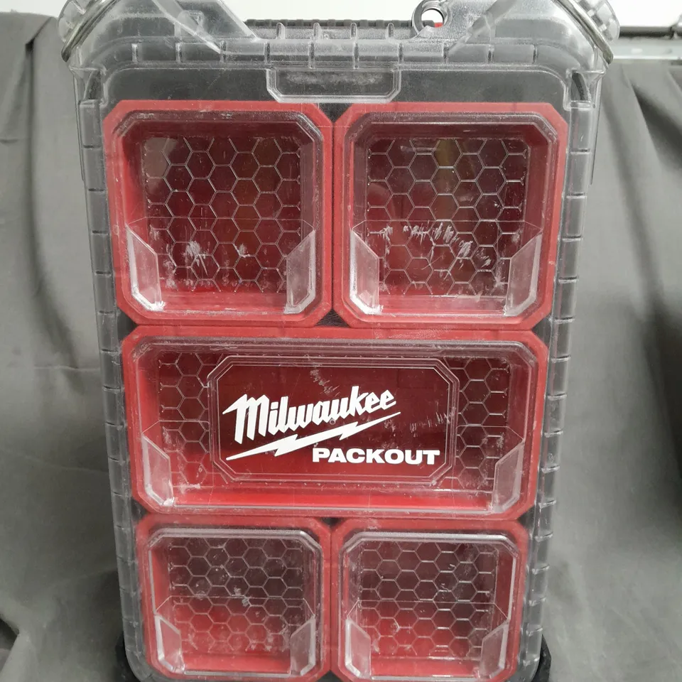 MILWAUKEE PACKOUT STORAGE BOX 