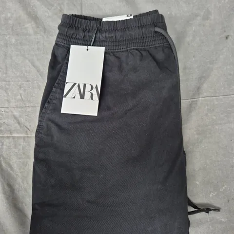 ZARA JOGGER FIT PANTS IN BLACK SIZE SMALL