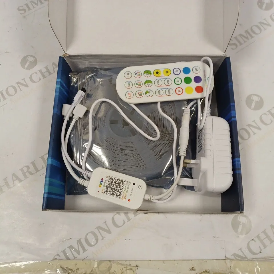 30M LED LIGHT STRIP WITH REMOTE COLOUR CHANGING 