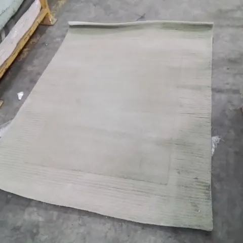 QUALITY DESIGNER AREA RUG - APPROXIMATELY 170X120CM