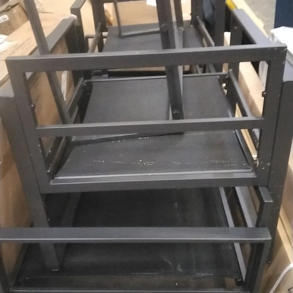 METAL GARDEN SEATING SET - 4 PEOPLE WITH A TABLE , HAS SCRATCHES AND RUST , NO TABLE GLASS TOP 