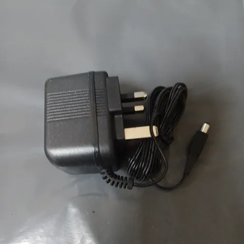 APPROXIMATELY 20 OEM AC ADAPTERS