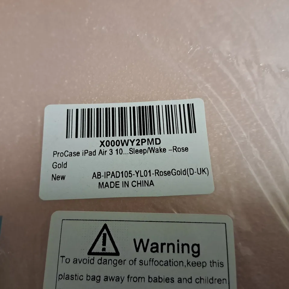 LOT OF 5 ASSORTED TABLET CASES IN VARIOUS SIZES
