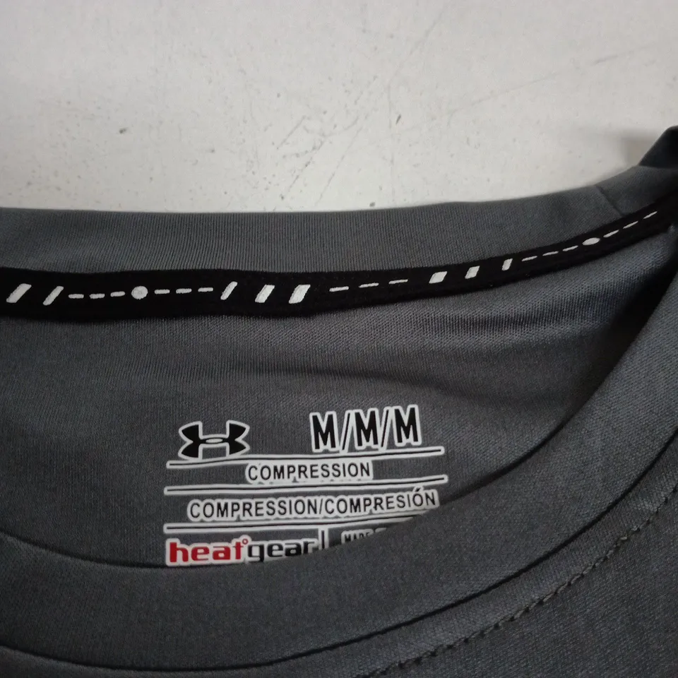 UNDER ARMOUR GREY T SHIRT MEDIUM TAGGED