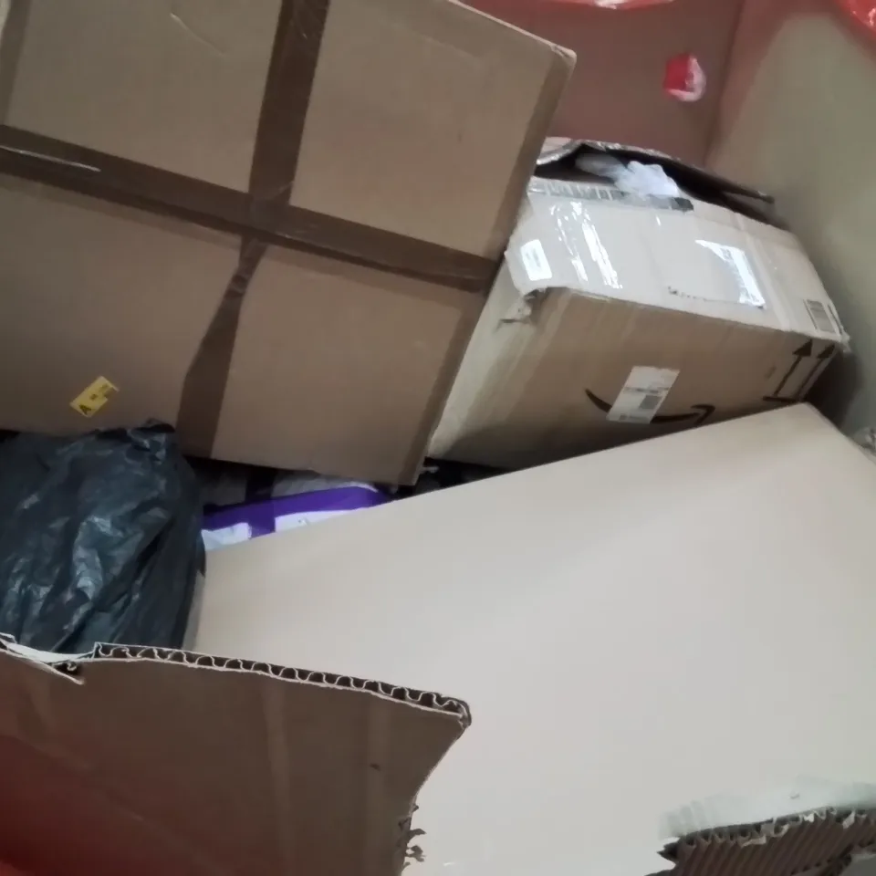 PALLET OF ASSORTED HOUSEHOLD GOODS AND PRODUCTS TO INCLUDE;PICTURE FRAME,DOG BED