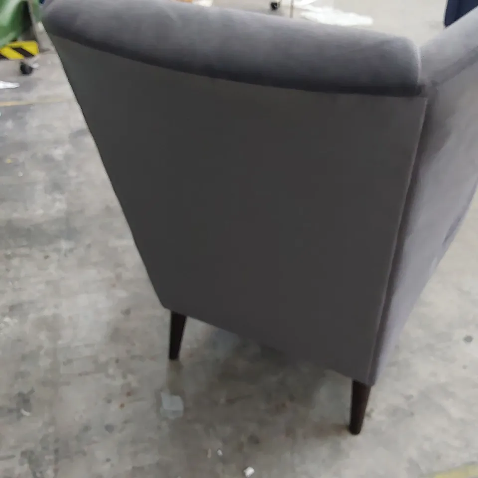 QUALITY BRITISH MADE LOUNGE Co WINGED BACK EASY CHAIR GREY PLUSH FABRIC 