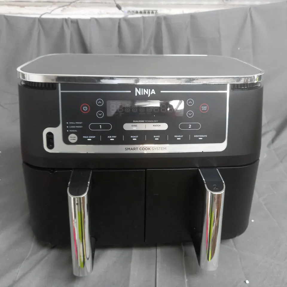 BOXED NINJA FOODI MAX DUALZONE AIR FRYER AF451UK