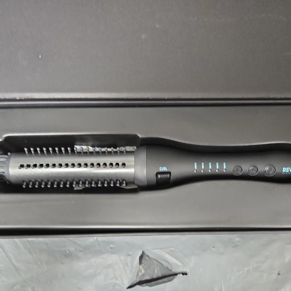 BOXED REVAMP PROGLOSS VOLUME AND WAVE HOT BRUSH BR-1350-GB