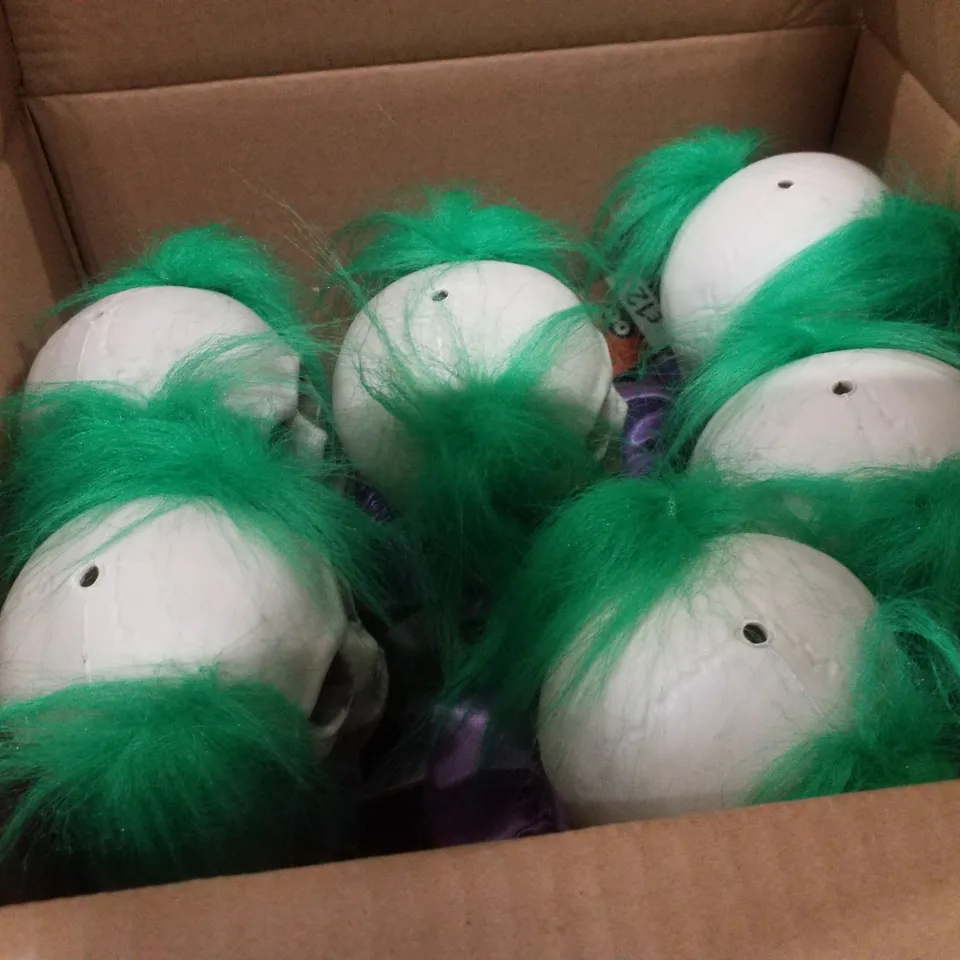 PALLET CONTAINING APPROXIMATELY 48 BOXES OF 6 BRAND NEW ANIMATED RAINBOW CREEPY CLOWNS