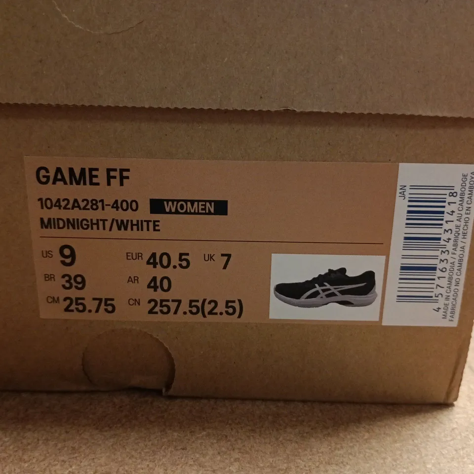 BOXED PAIR OF ASICS GAME FF WOMEN'S RUNNING SHOES MIDNIGHT/WHITE (US 9, UK 7)