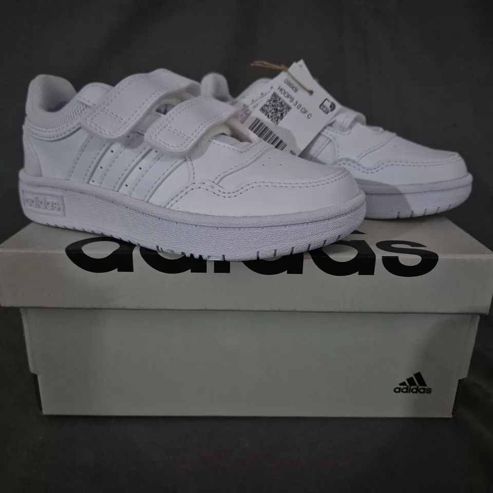 BOXED PAIR OF ADIDAS HOOPS 3.0 CF KID'S SHOES IN WHITE UK SIZE 10K