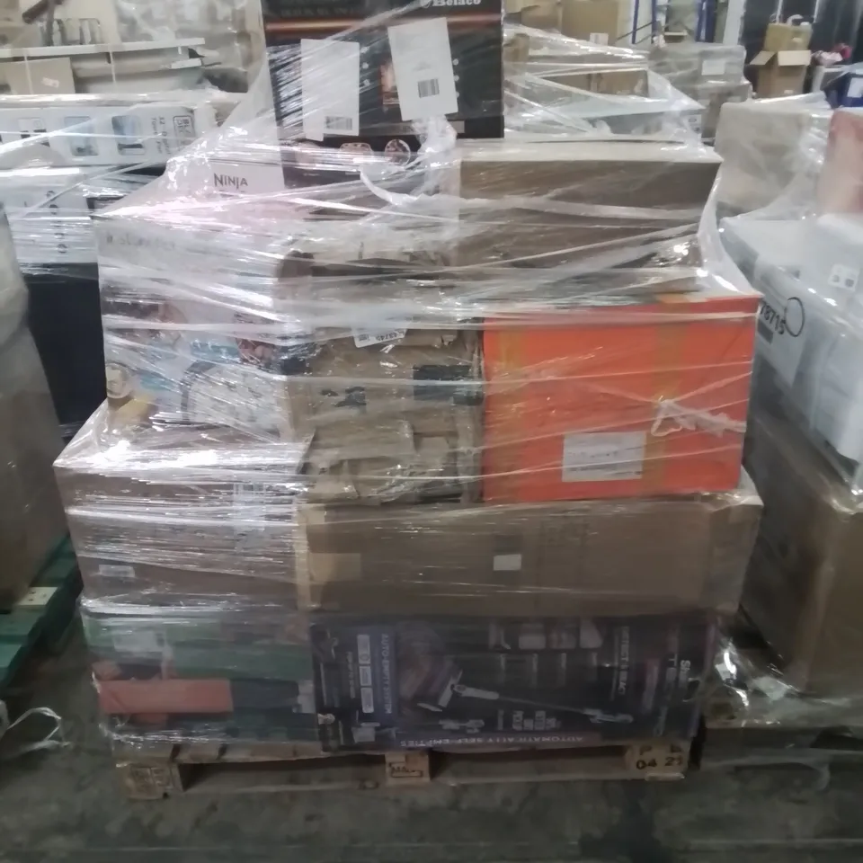 PALLET OF APPROXIMATELY 21 UNPROCESSED RAW RETURN HOUSEHOLD AND ELECTRICAL GOODS TO INCLUDE;