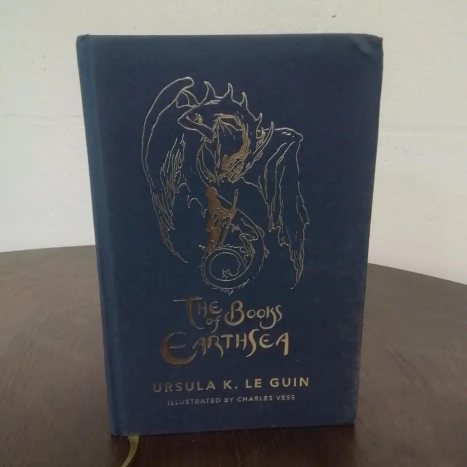 THE BOOKS OF EARTHSEA : ILLUSTRATED EDITION 
