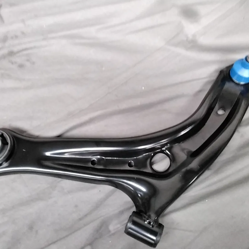 CONTROL ARMS WISHBONE LEFT SIDE