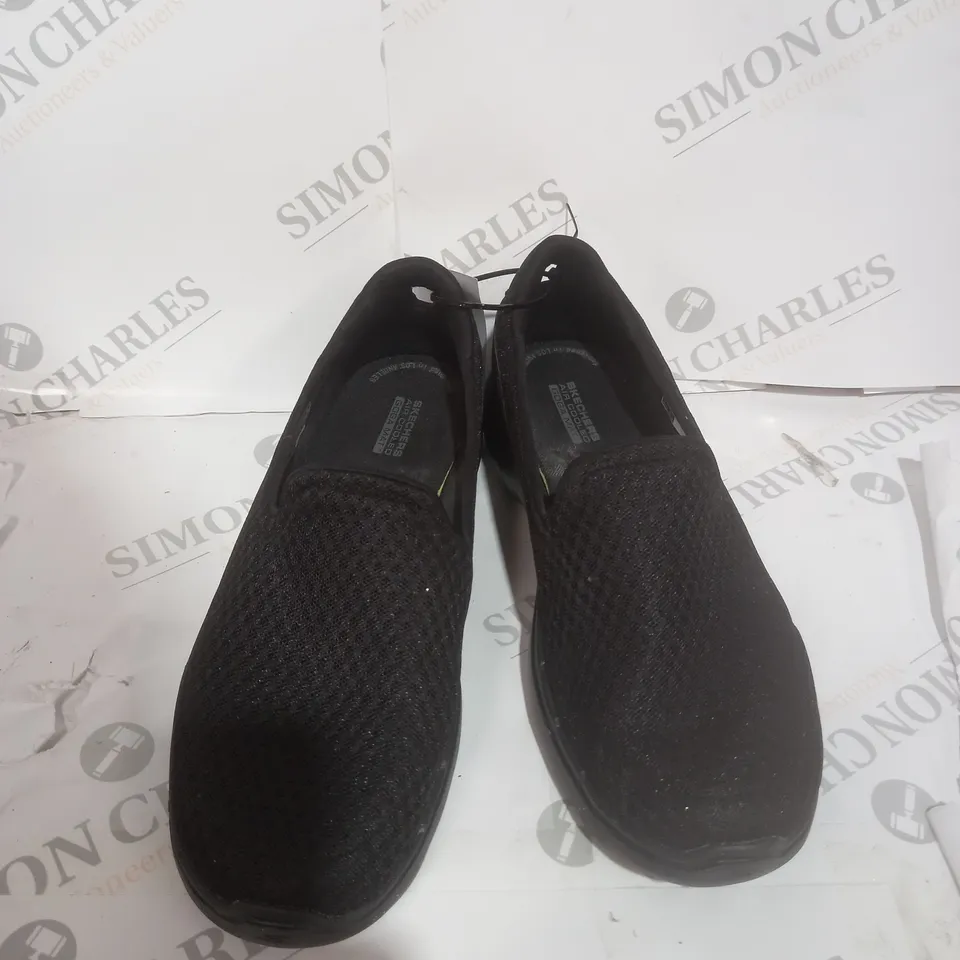 SKECHERS GO WALK 6, BLACK , UK SIZE 6.5