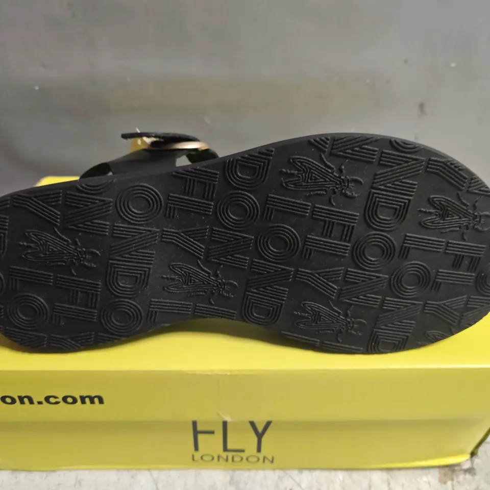 BOXED PAIR OF FLY LONDON BRIDLE SANDALS IN BLACK - UK 5
