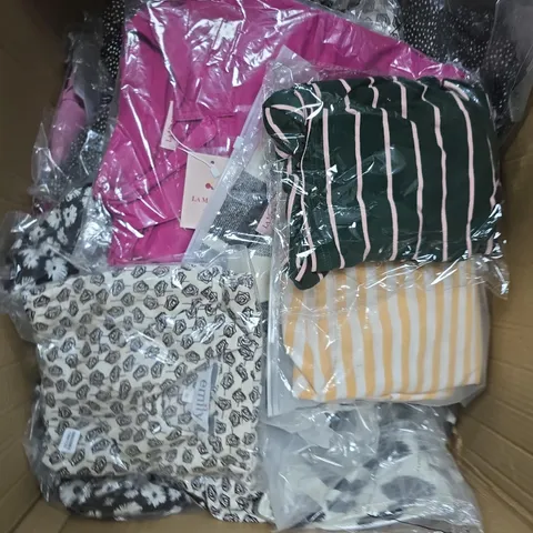 LARGE BOX OF ASSORTED CLOTHING ITEMS IN VARIOUS STYLES , COLORS AND SIZES